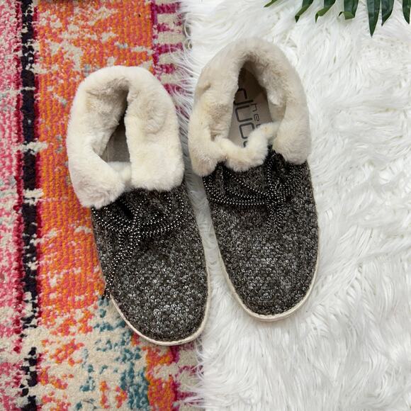 Hey Dude Faux Fur Trim Lining Britt Cocoa Shoes Ankle Boots Booties 7 Gray/Brown - Picture 2 of 9